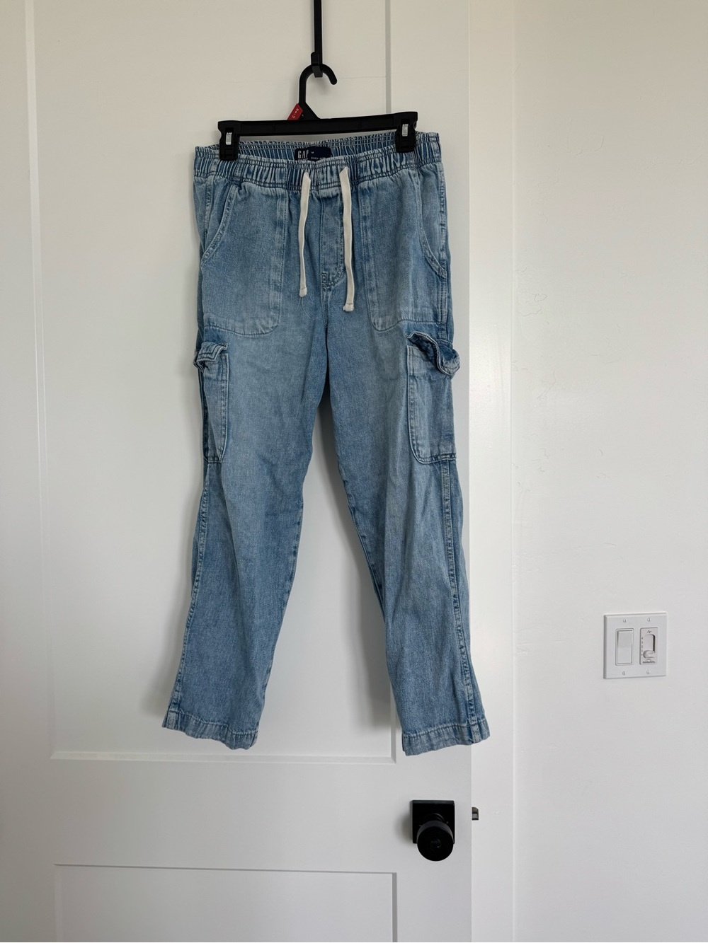 GAP Light Blue Women’s Easy Jeans Cropped Cargo Jeans